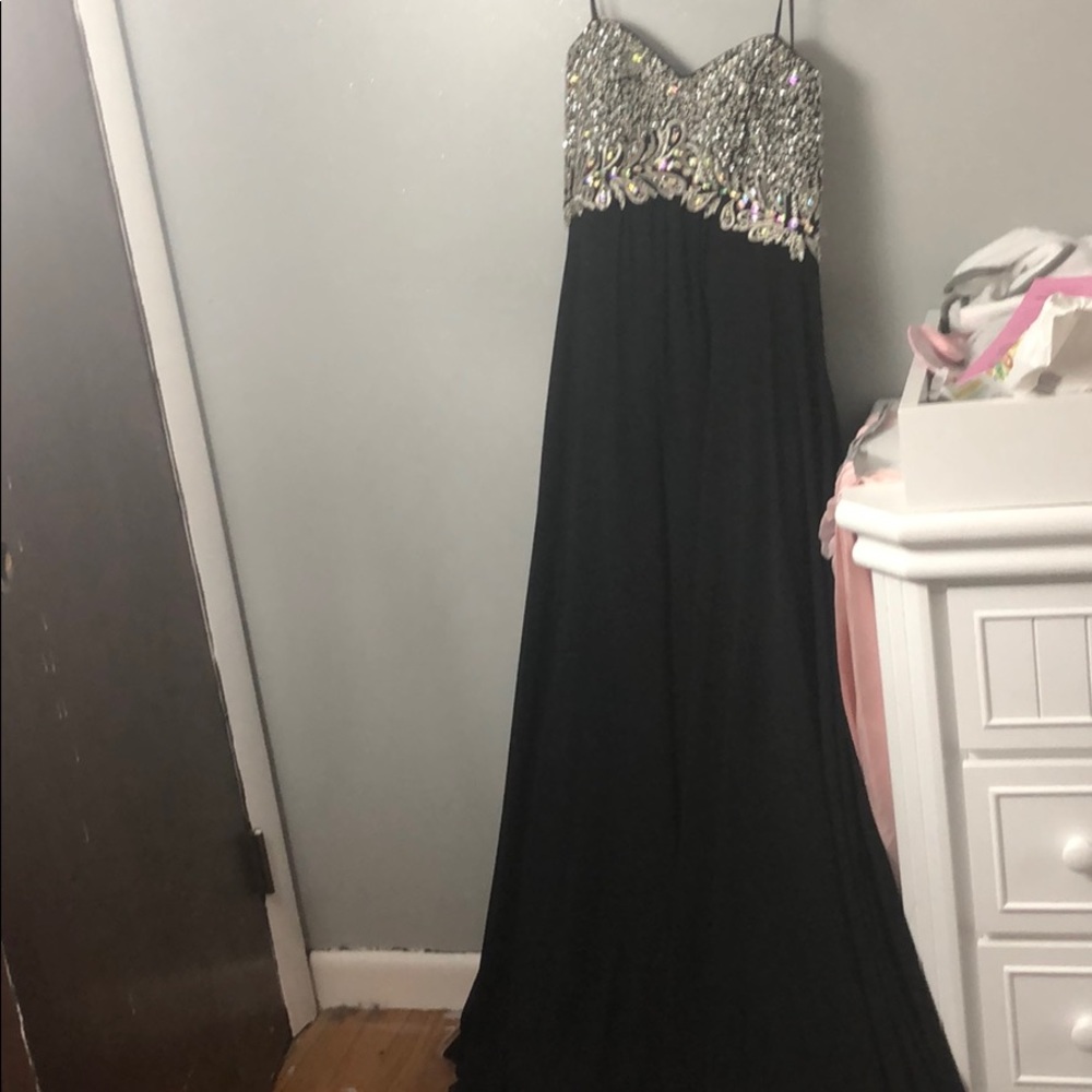 NWT sparkly formal gown